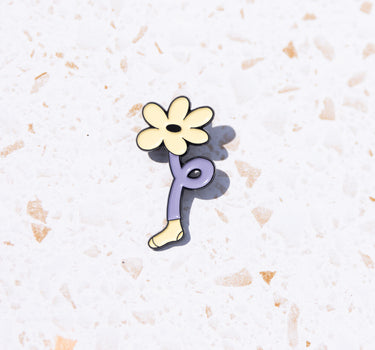 Giving Good Daisy Enamel Pin