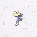 Giving Good Daisy Enamel Pin - Bonfolk